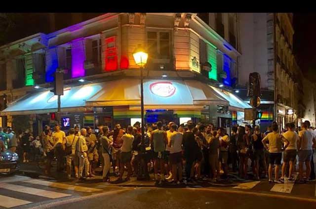 open cafe lgbt marais