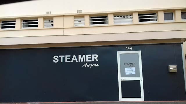 le steamer club